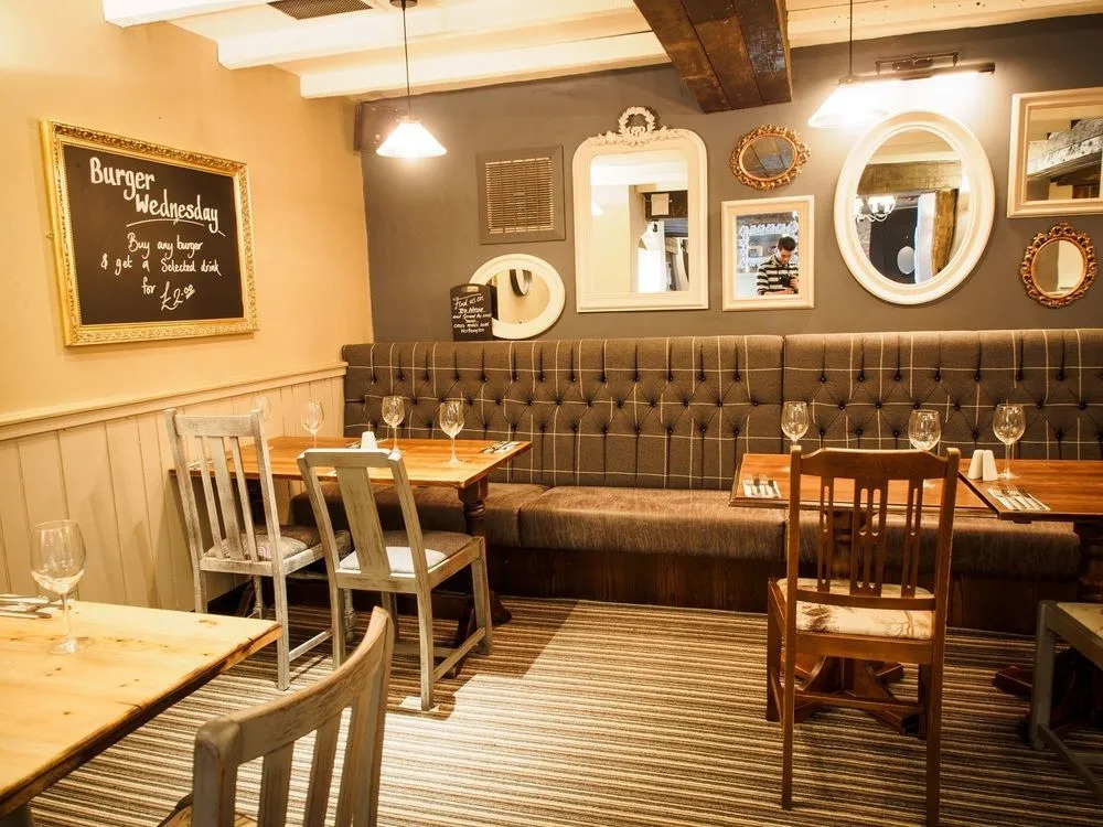 Crossroads by Chef & Brewer Collection