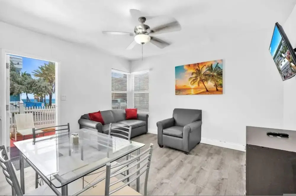 Beach Escape Corner Apartment