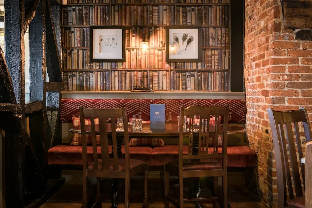 The Angel & Blue Pig