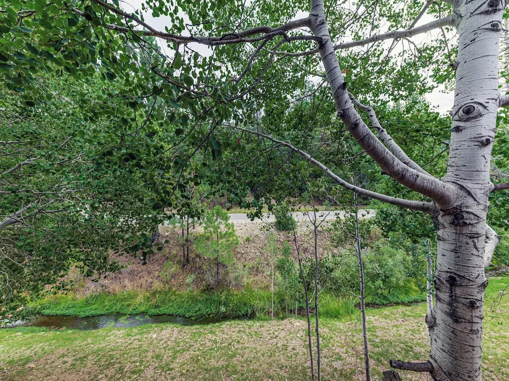 Hunter's Lodge by Ruidoso Vacation Rentals