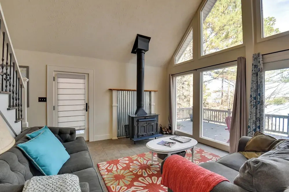 Buckhead Home w/ On-site Lake Oconee Access!