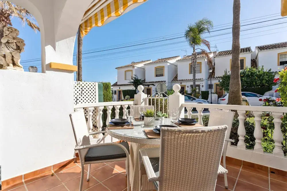 La Campana Apartment With Pool - Ref 60