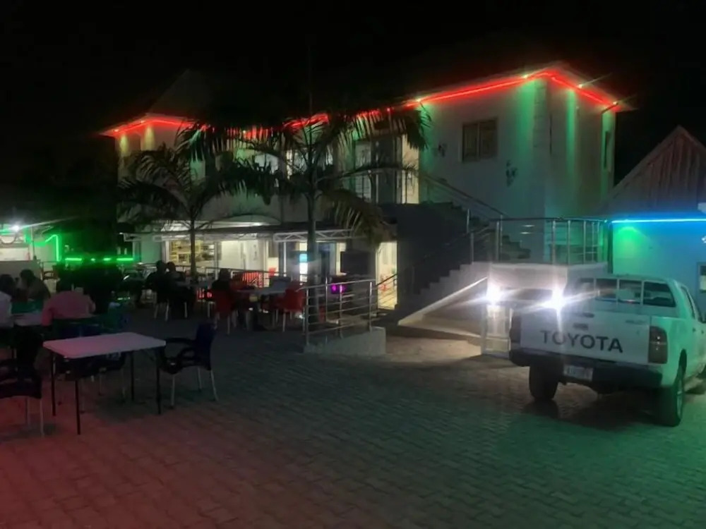 Ovena Luxury Hotel