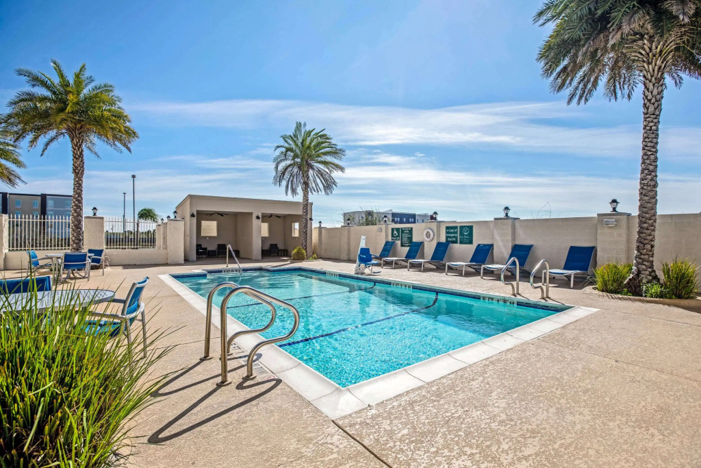La Quinta by Wyndham Corpus Christi - Portland