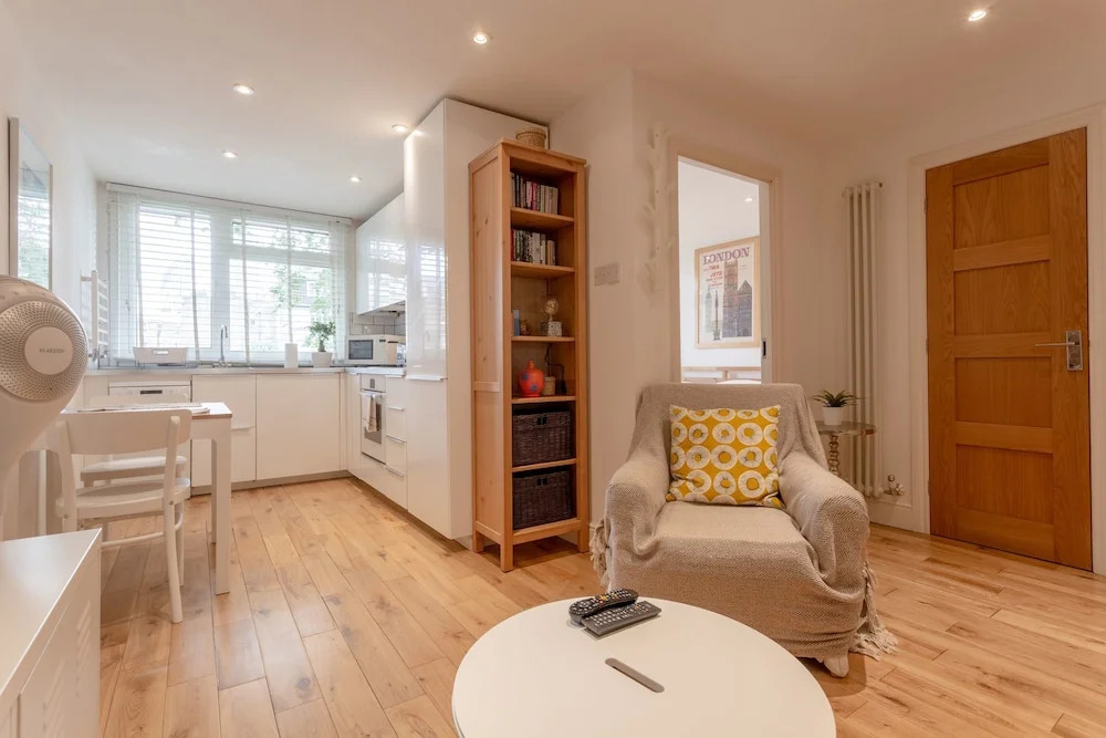 1 Bedroom Apartment Near South Bank