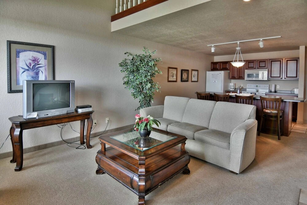 Unit 302 2 BD/ 2 BA Condo