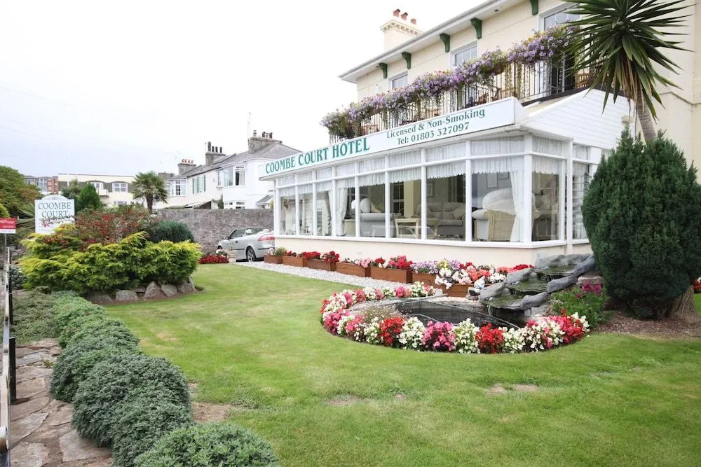 Coombe Court Hotel