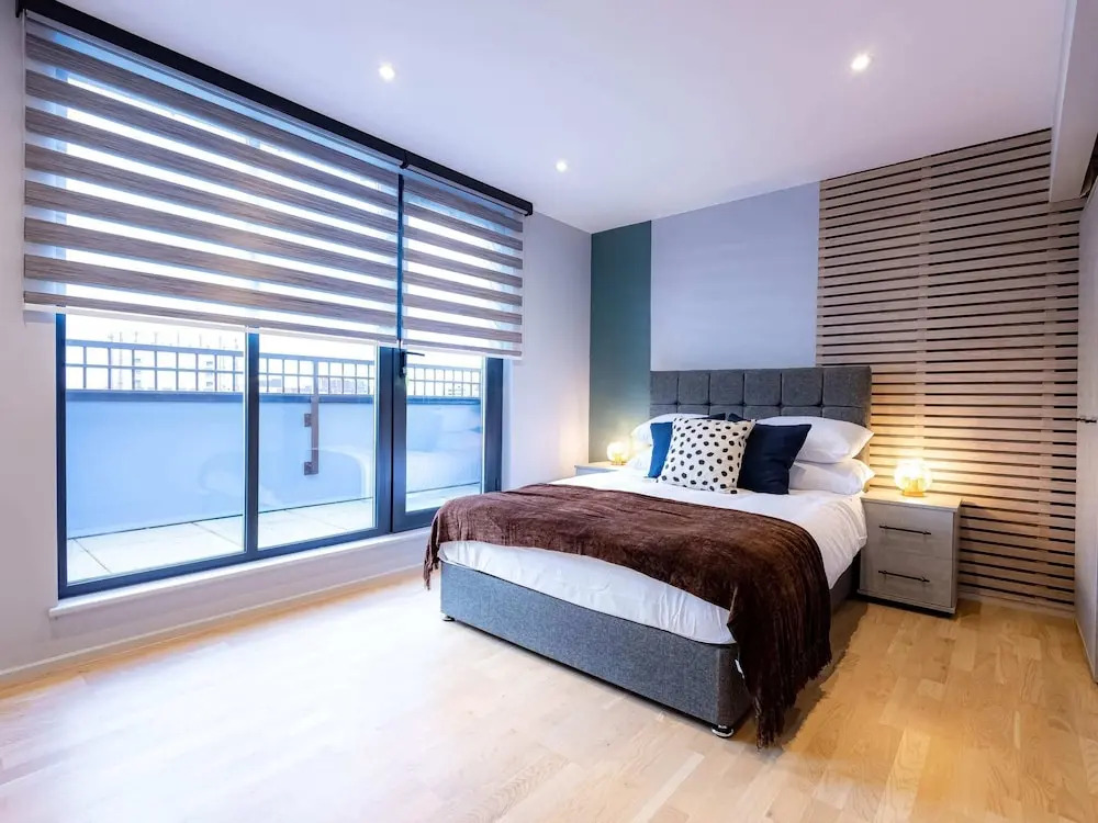 Victoria Park Vista One-bedroom by Sojo Stay