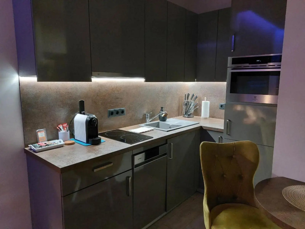 Silver Dawn Apartments