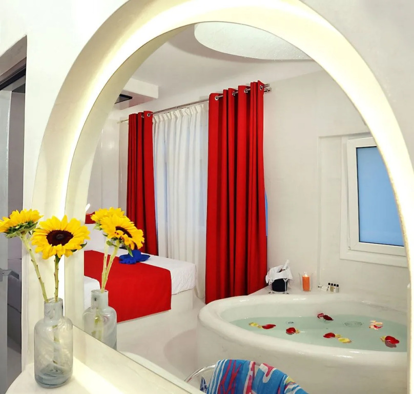 Santorini Loft Boutique Apartments