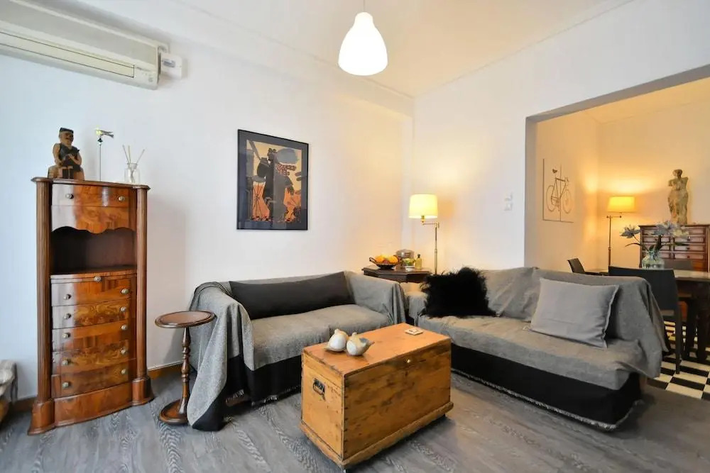 Plaka Elegant Apartment