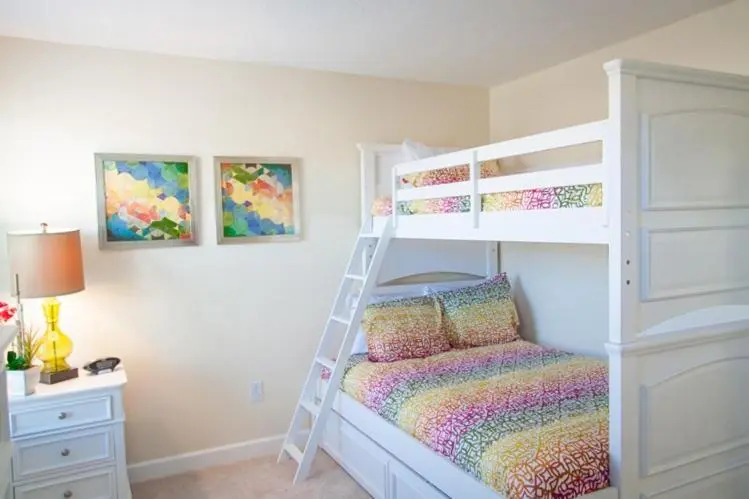 Sugar Sweet Home In Paradise Palms 5 Bedroom Home by RedAwning