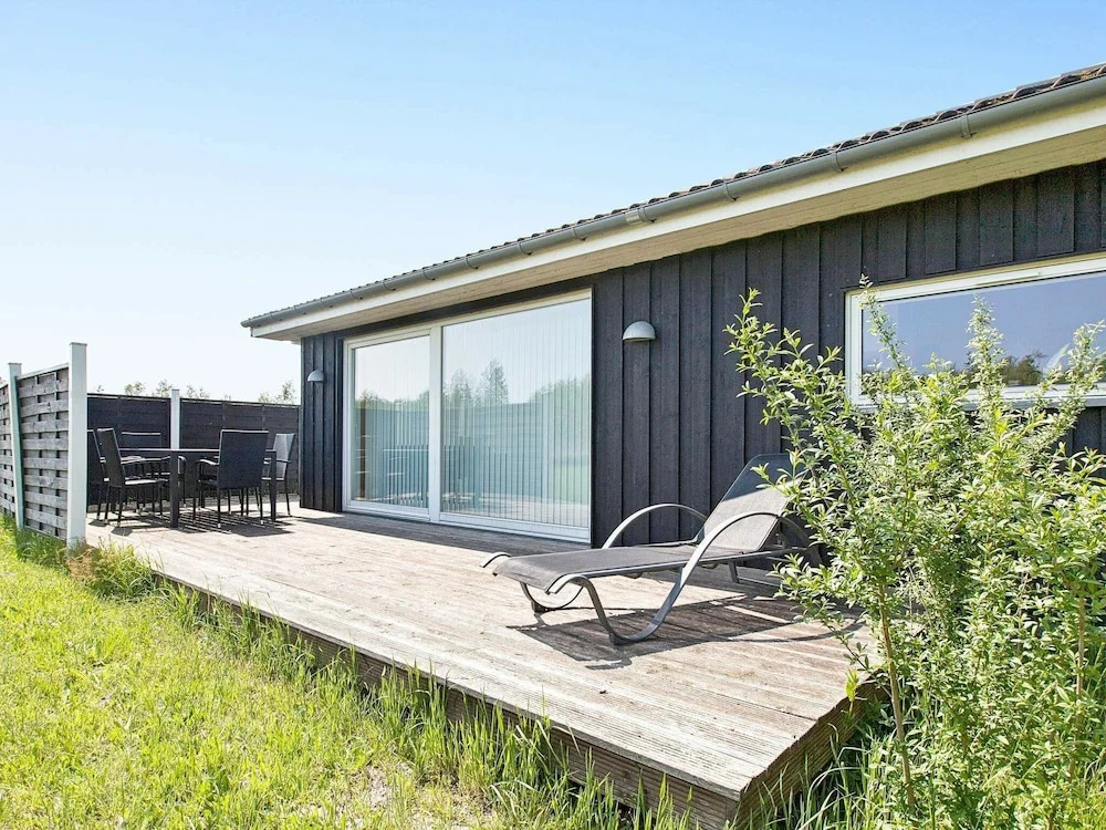 Alluring Holiday Home in Rødby With Whirlpool