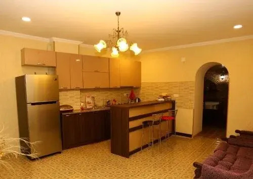 Guest House 2017