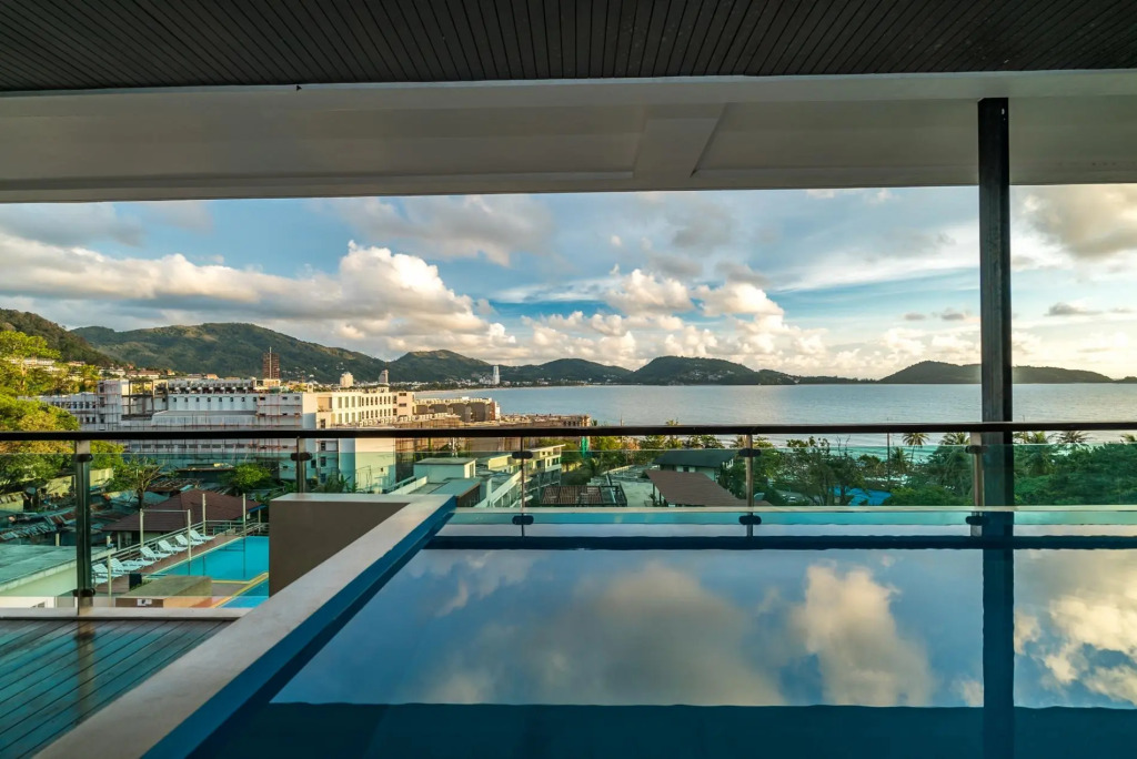 Privilege26 - Seaview plunge pool 3 bedroom luxury apartment on Kalim bay