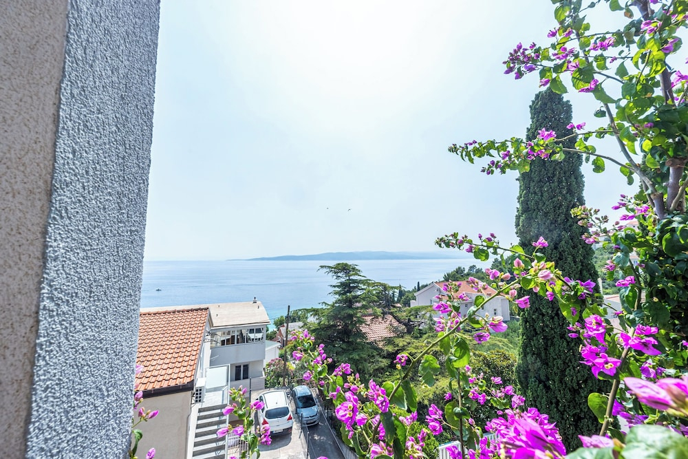 Apartments Josip II