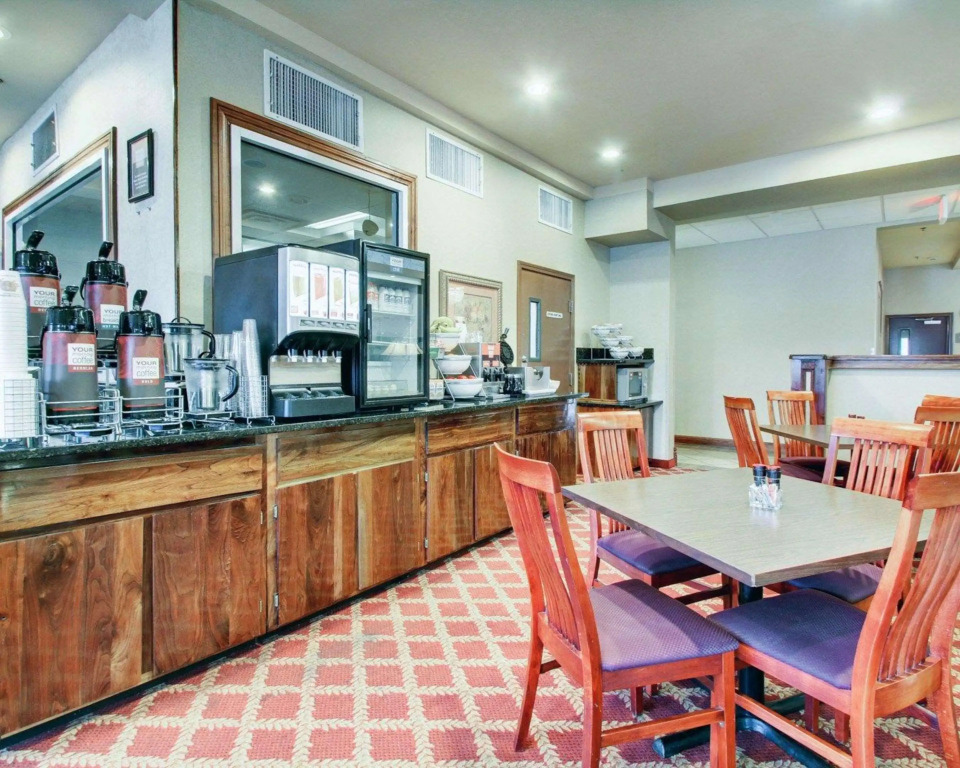 Clarion Suites Vidalia Riverfront