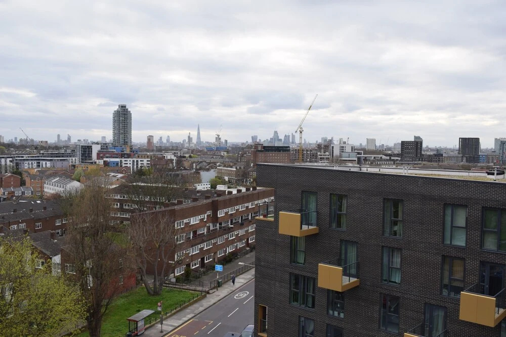1 Bedroom Flat With a Balcony View of the Shard
