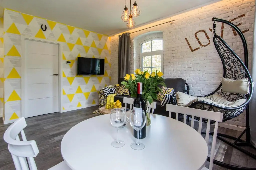 Apartamenty hoteLOVE z biokominkiem Stara Kuźnia