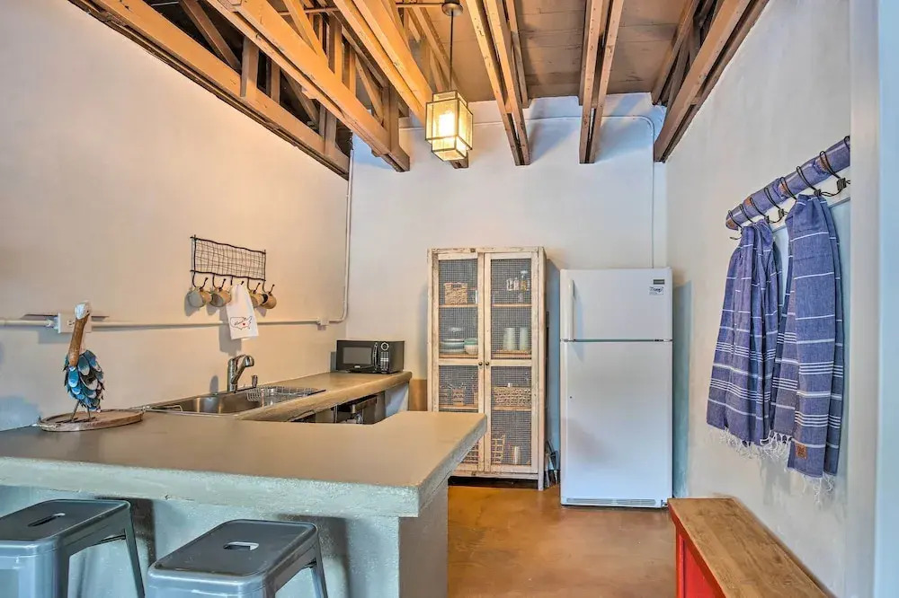 4-season Boathouse, Hot Tub! Guadalupe River Oasis