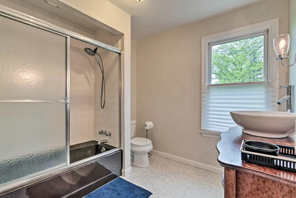 Millburn House w/ Deck - Walk to NYC Transit!