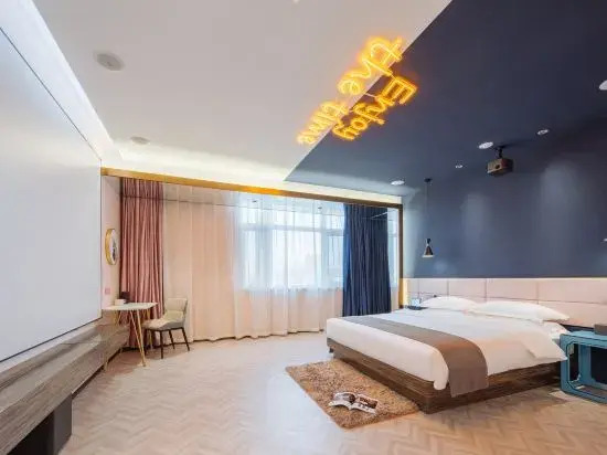 Siji Heguang Hotel ( Dingxingyizhong)
