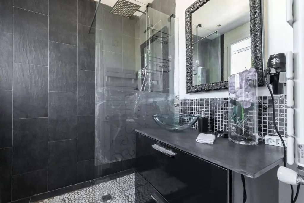 Le Mantega - F2 Moderne,Centre Ville, 2 Grandes Terrasses,Climatisation, Ascenseur