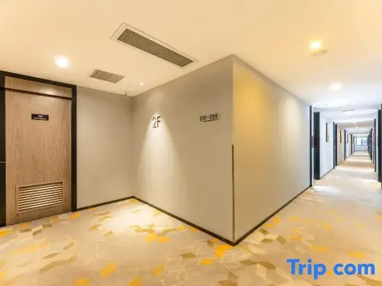 Tsingple Hotel