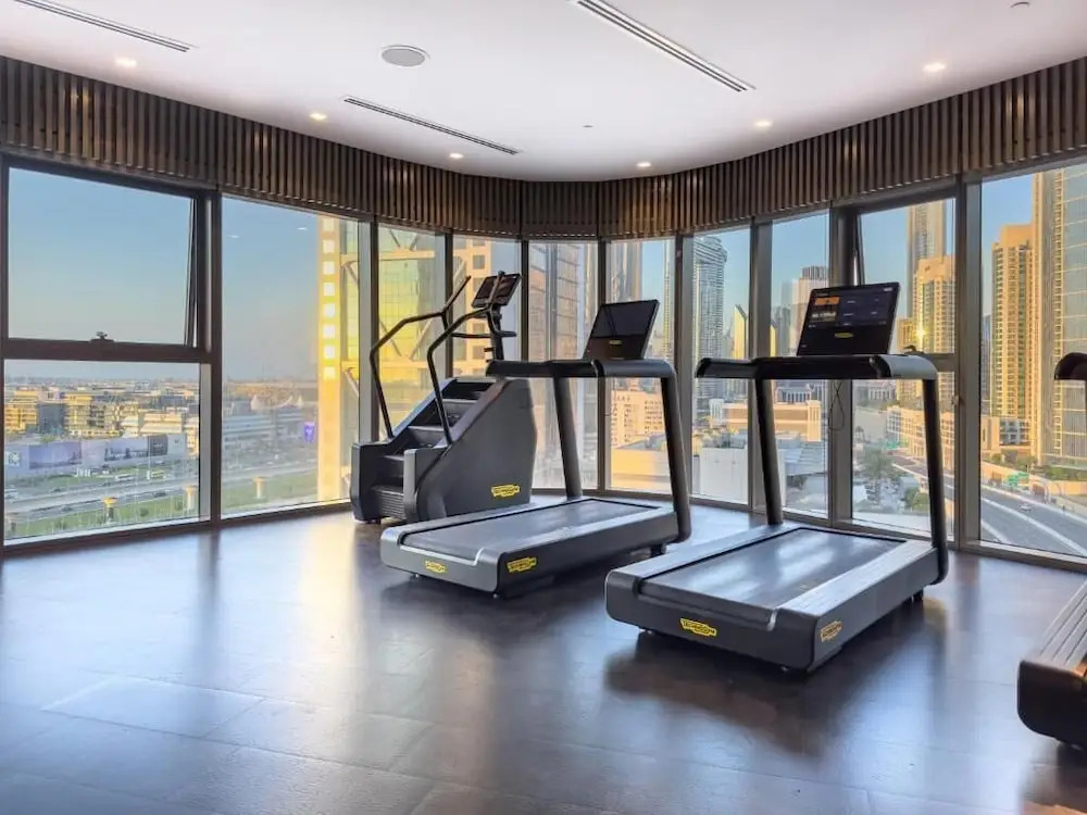 Rooftop pool-2BR Apartment Near Downtown
