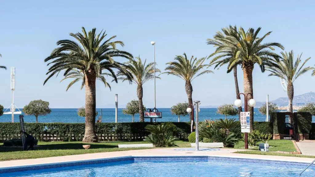CAMBRILS BEACH 1a Línea