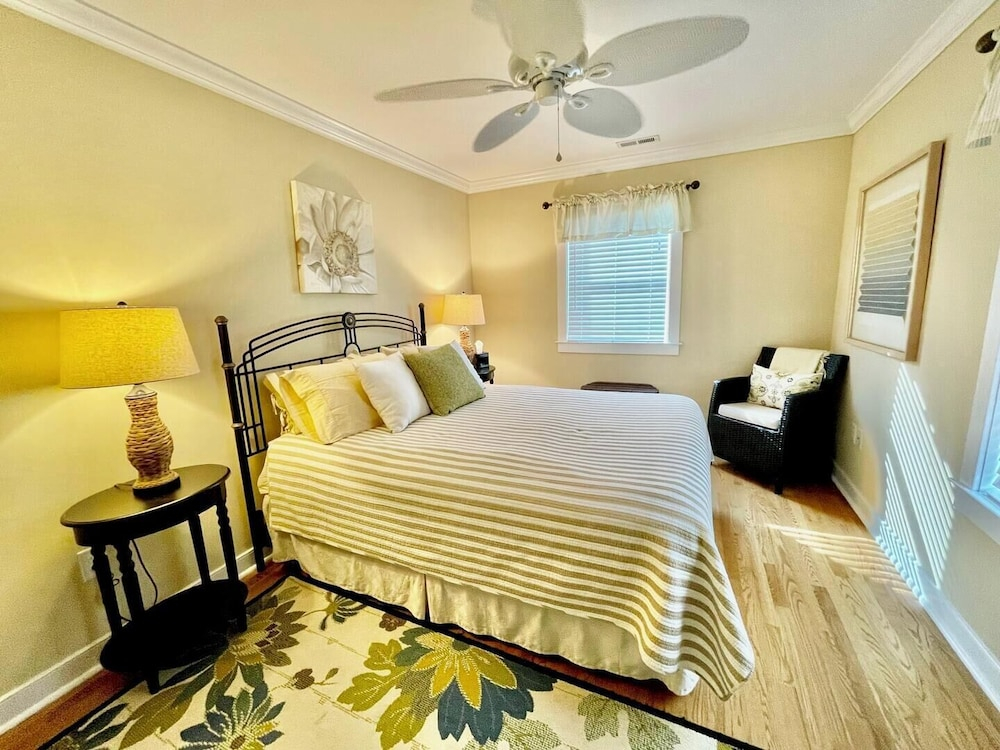 Scarborough Avenue 309