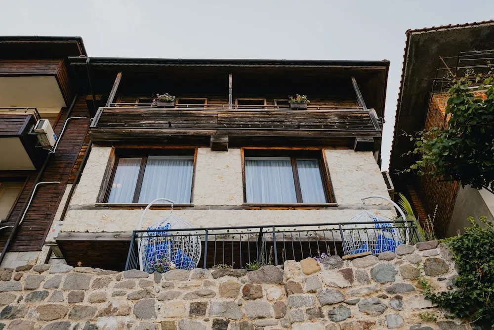 Miletia Suites