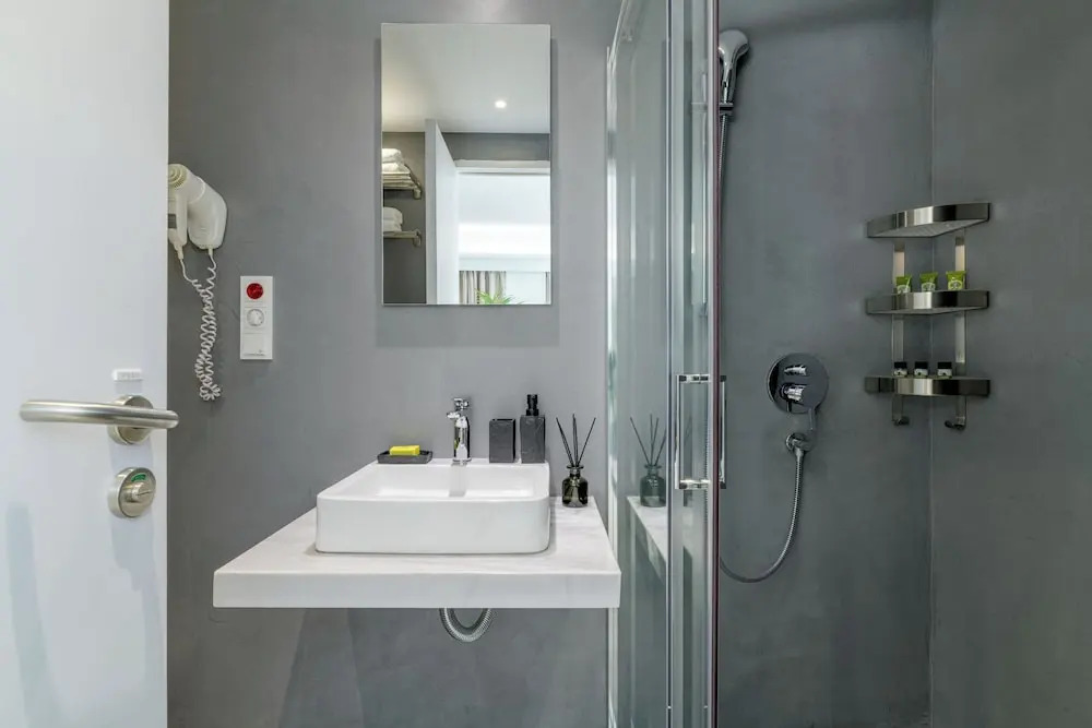 Momo Suites, Acropolis by Aura Homes