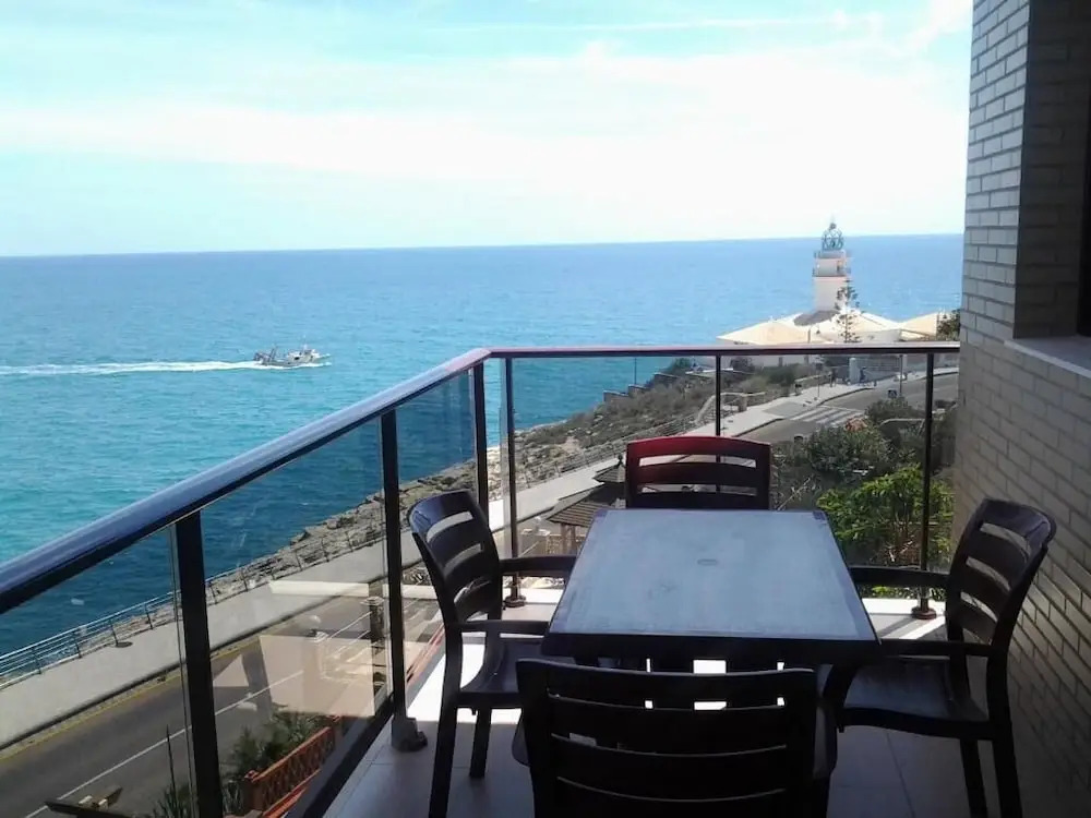 Aparthotel El Faro