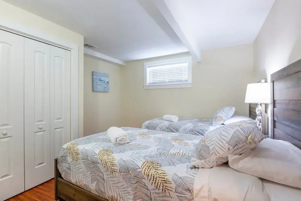 Marbella Lane-spacious 5BR Ideal for Biz & Families in SJ
