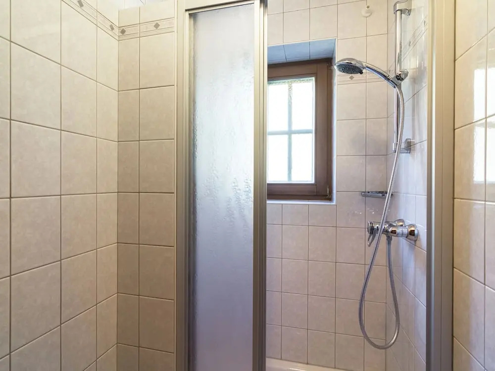 Spacious Apartment Near Ski Area In Konigsleiten