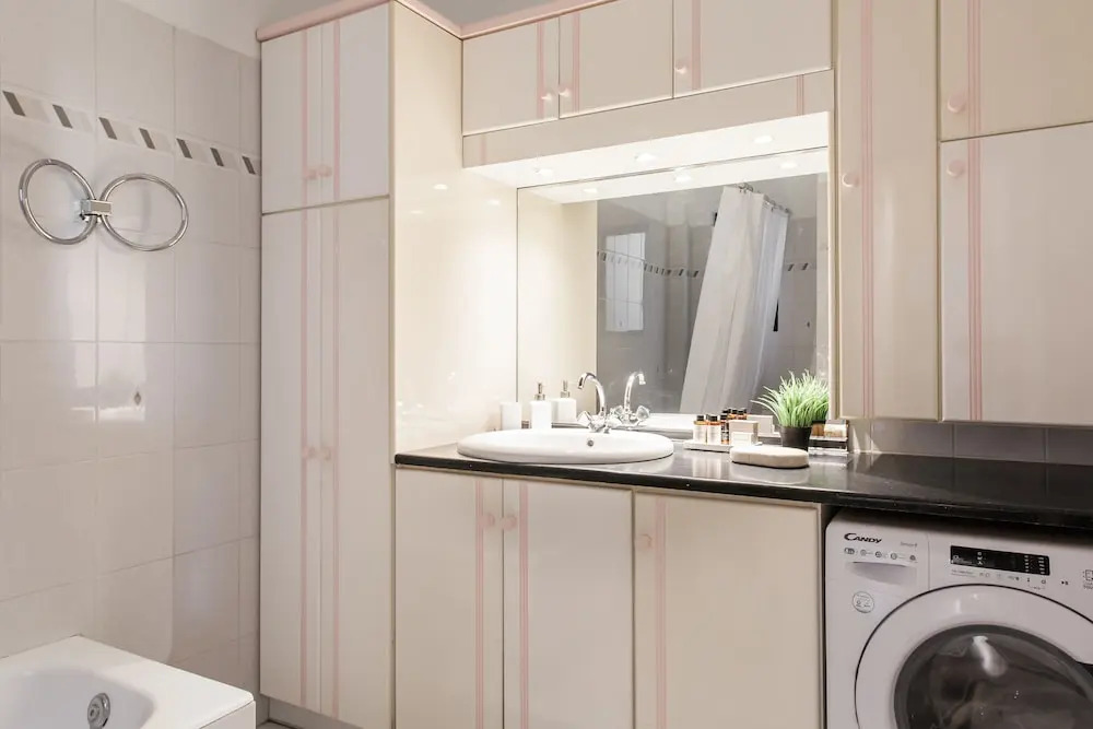 Signature 2BR Apartment in Marousi