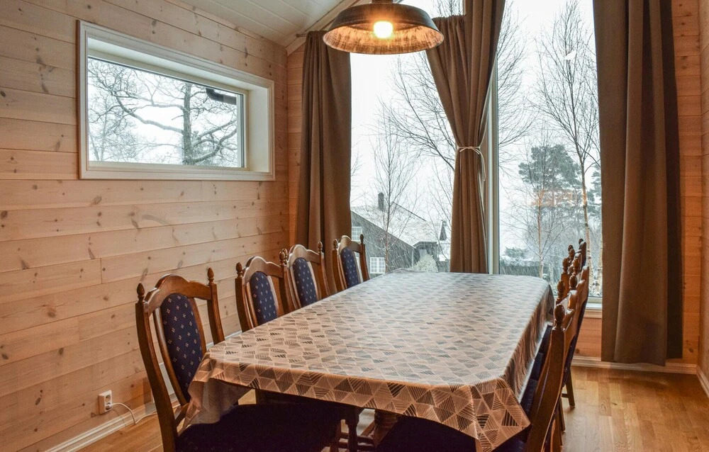 3 Bedroom Nice Home In Jelsa