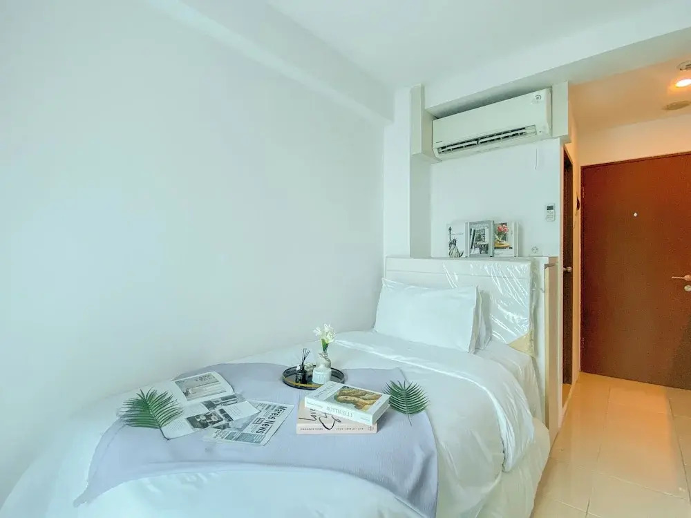 Comfy And Minimalist Studio Apartment At Tifolia