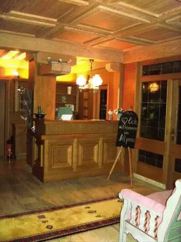 Hotel Garni Alpina