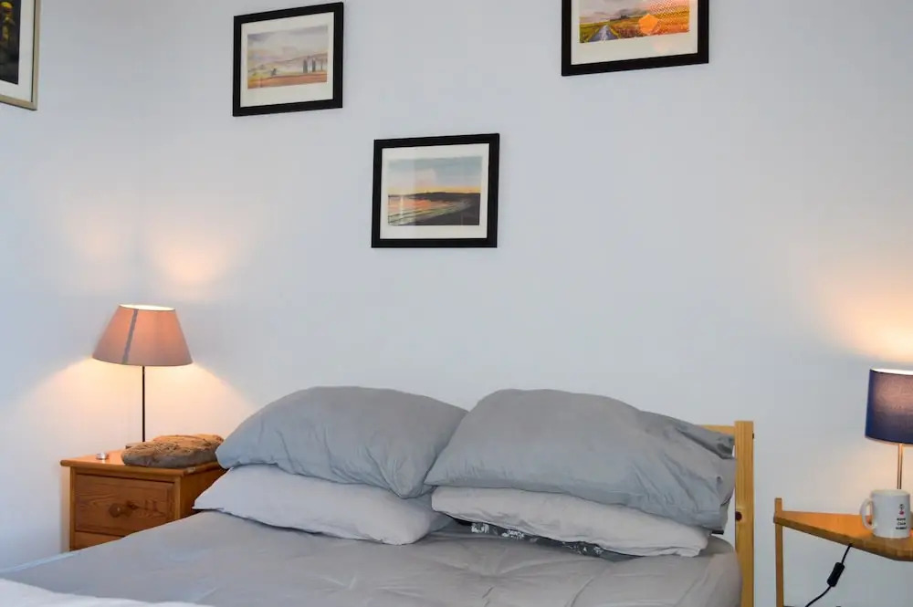 Bright 2 Bedroom Apartment in City Centre