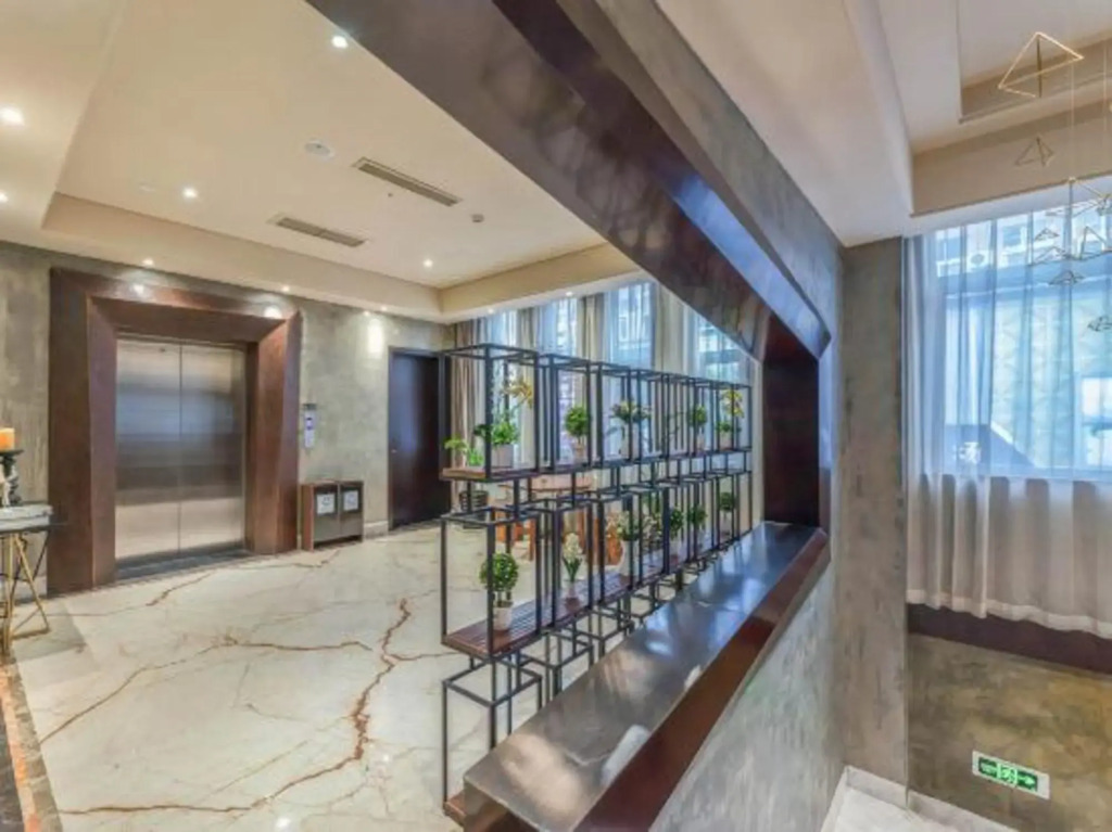 Four Seasons Qingteng Hotel (Beilun Chunxiao Wanren Beach)