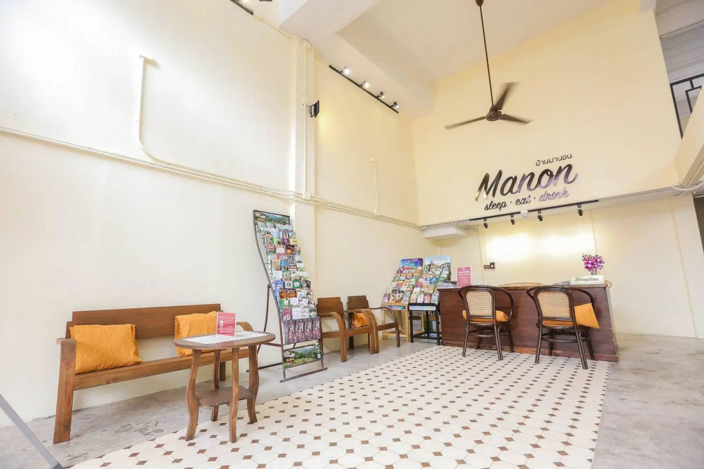 ZEN Rooms Manon