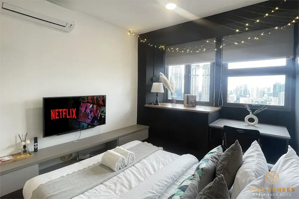 Riveria Premium Kuala Lumpur, Roam