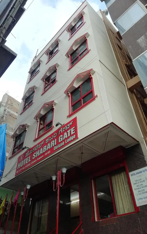 Hotel Shabari Gate