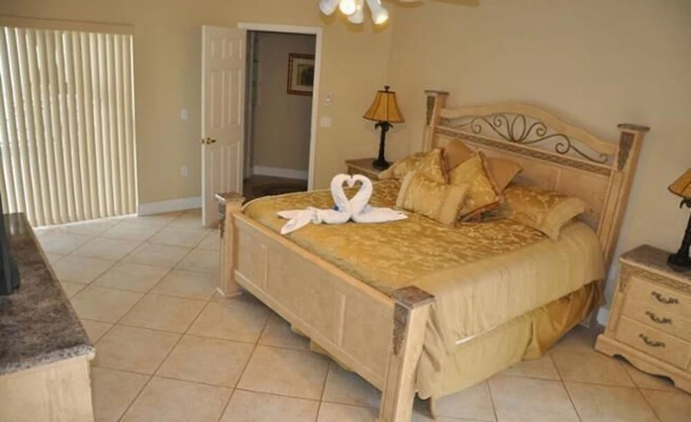 Keystone - Shady Oak House 393 4 Bedroom Home