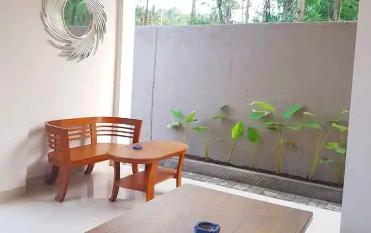 Grand Kuta Hotel Lombok - Pool - 43 inch Google TV - Strong 60Mbps WiFi - New Enhanced Management