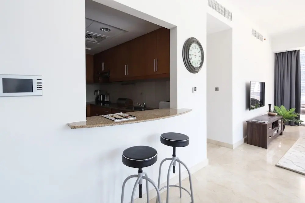 Spacious 2BR Dubai Marina Apartment, Amazing Location!