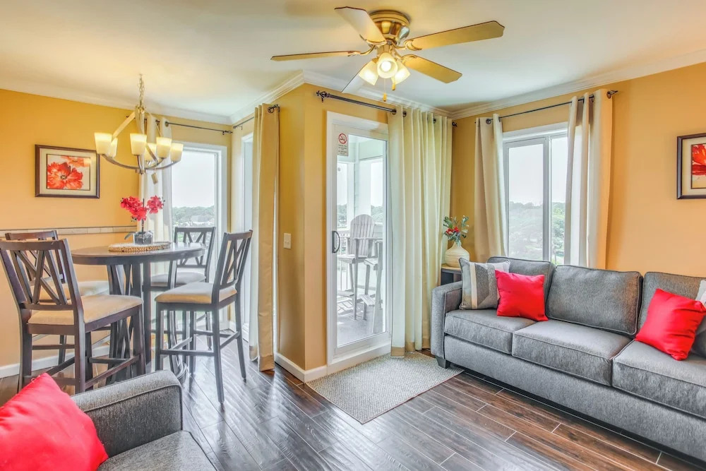 Sands Beach Club 1015 - Bright Shores