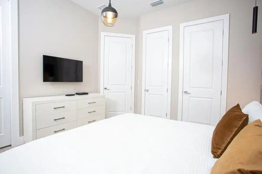 Modern 4 Bedrooms Townhouse SU2662